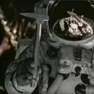 Esperimento di Galileo - From the Earth to the Moon (TV miniseries)